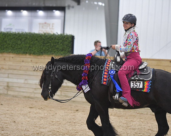 094_9842-Do_not_copy_PROOF