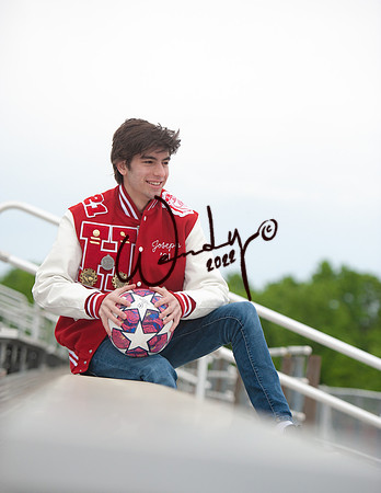 2021SeniorJoe-0270-Do_not_copyPROOF