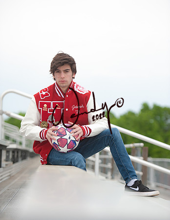 2021SeniorJoe-0241-Do_not_copyPROOF