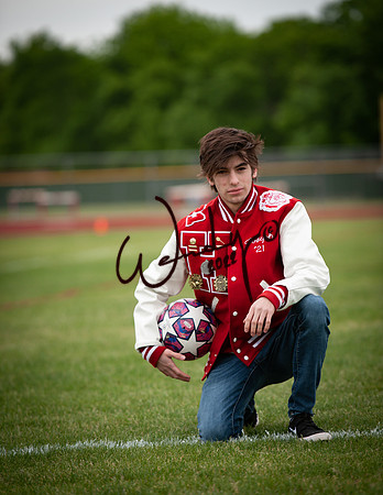 2021SeniorJoe-0301-Do_not_copyPROOF