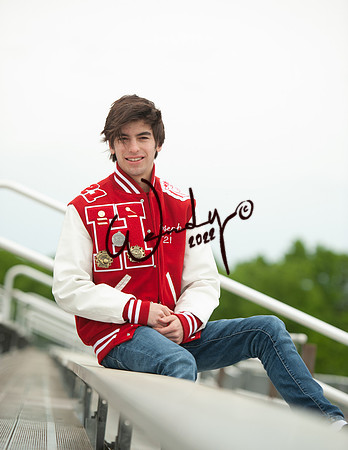 2021SeniorJoe-0200-Do_not_copyPROOF