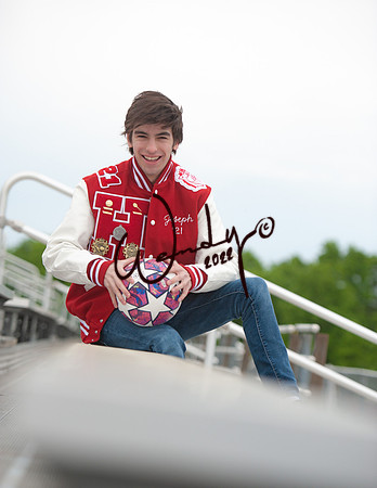 2021SeniorJoe-0263-Do_not_copyPROOF