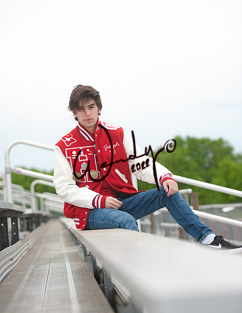 2021SeniorJoe-0214-Do_not_copyPROOF